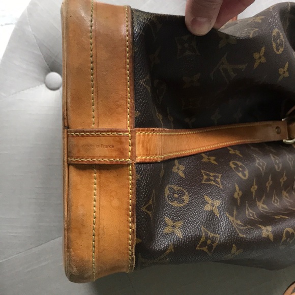 Louis Vuitton Champagne Bag - Picture 6 of 7